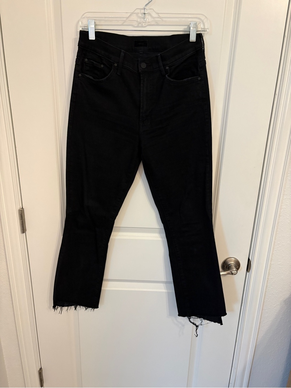 MOTHER Insider Crop Step Fray Jeans Black Not Guilty Sz 29